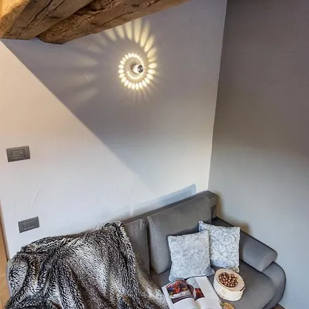 Casa De Fiemme Bed & Breakfast 2*